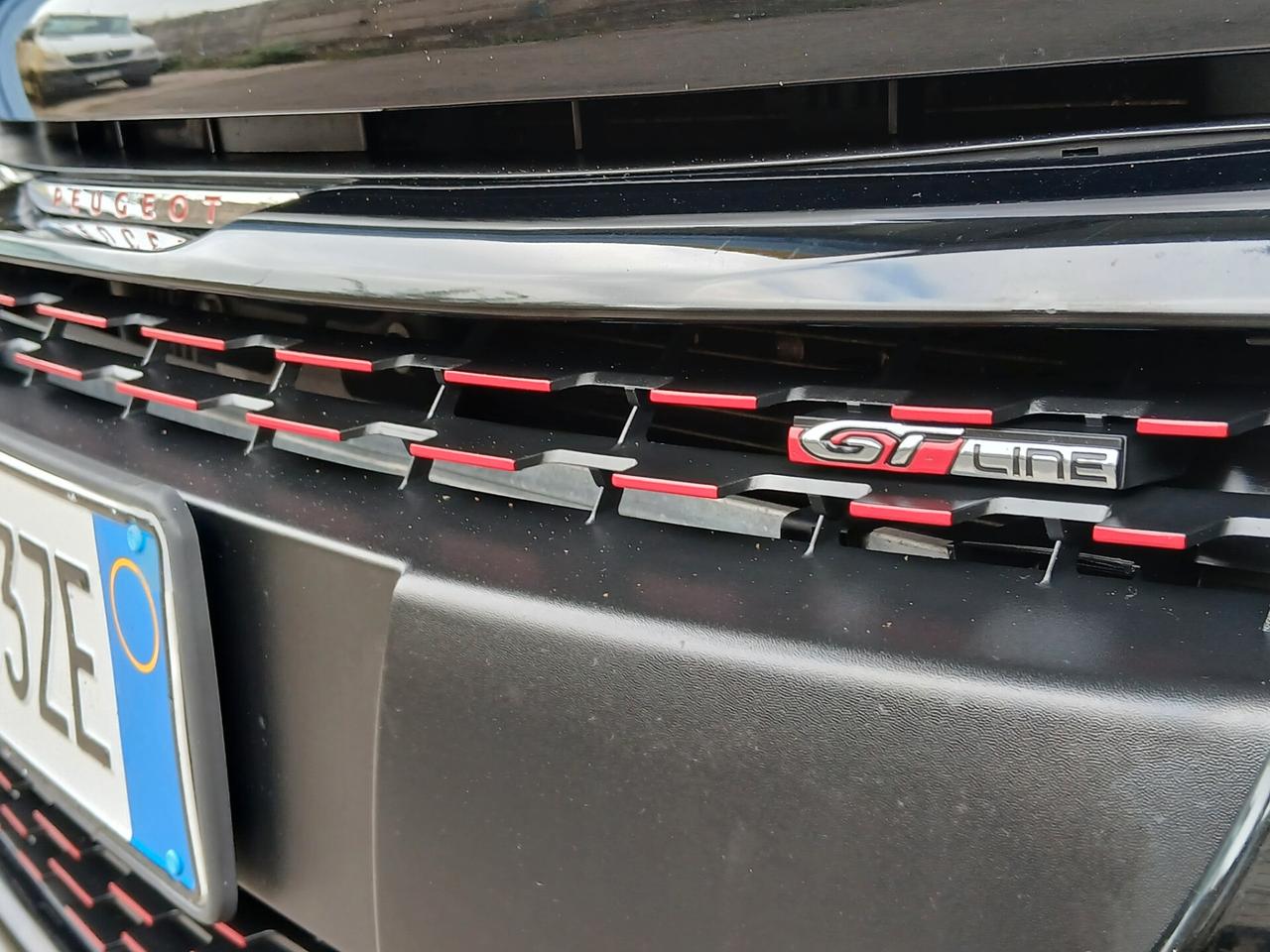 Peugeot 208 GT LINE