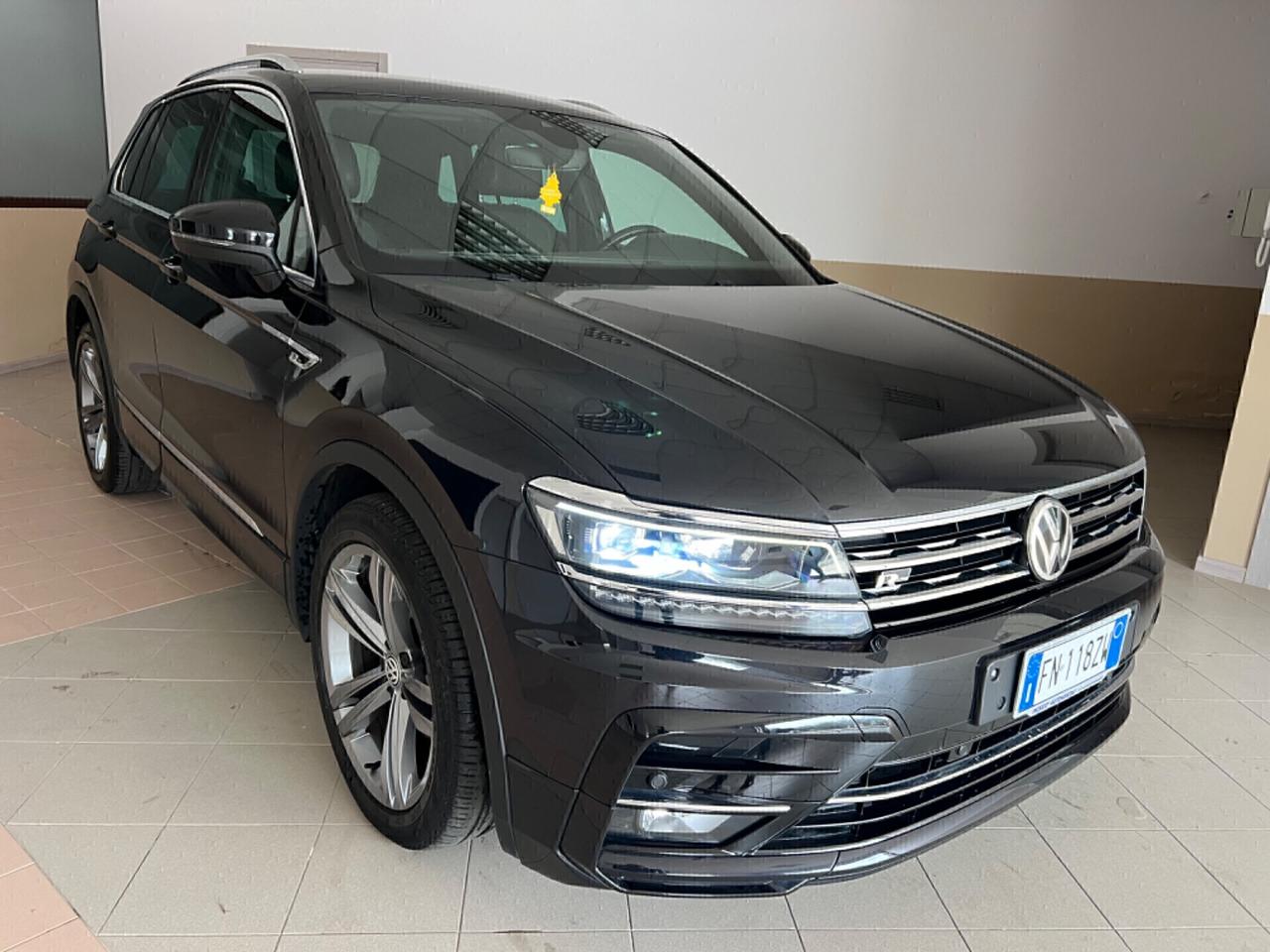 Volkswagen Tiguan 2.0 TDI DSG R-LINE IN OFFERTA