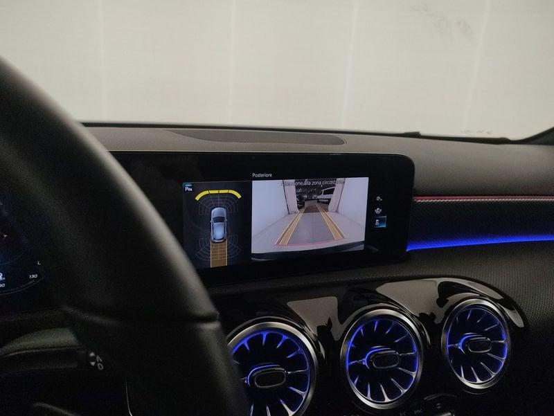Mercedes-Benz Classe A A 180 d Sport Night edition auto