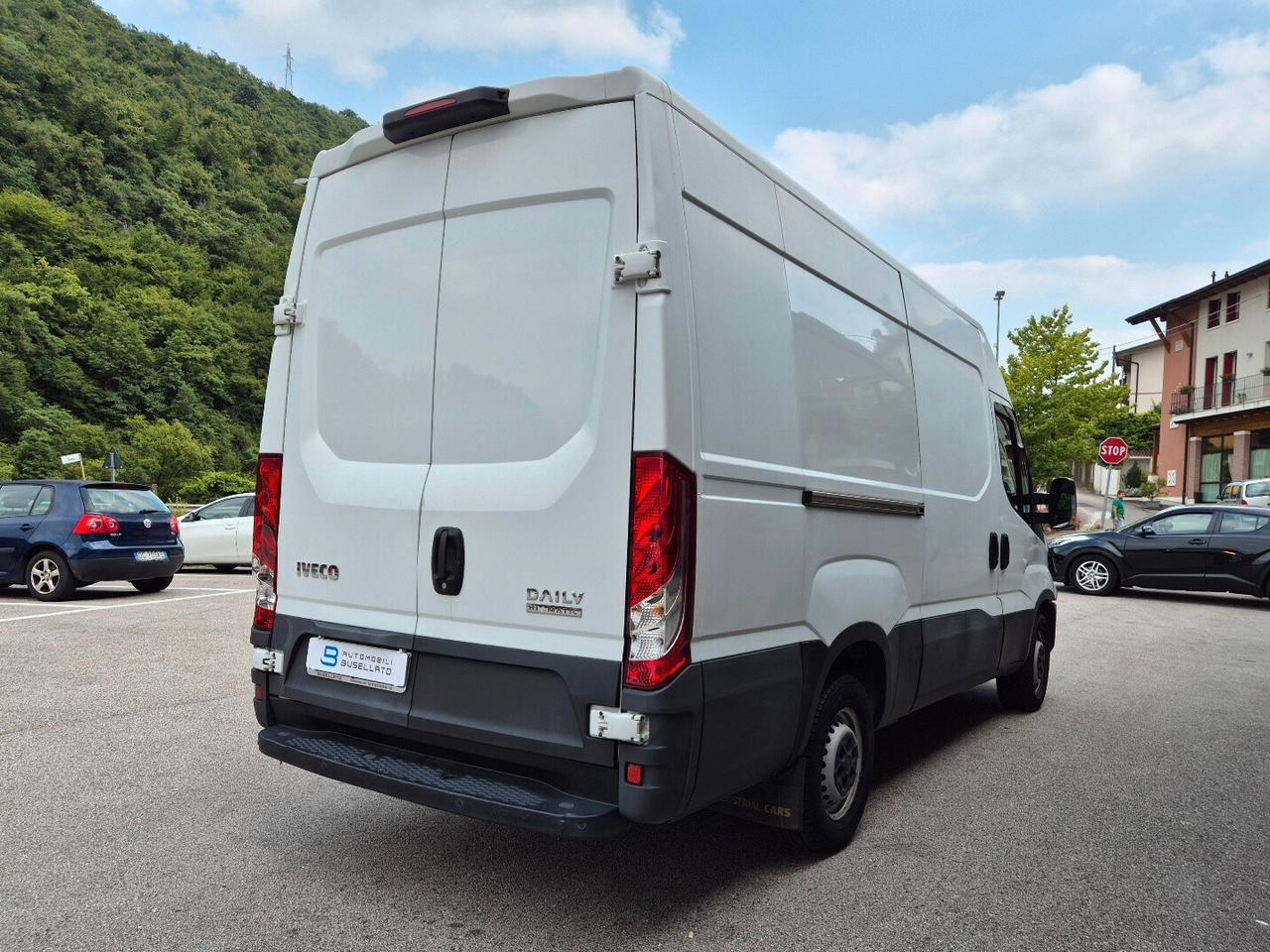 Iveco Daily 35S14 2.3 HPT Automatico Furgone