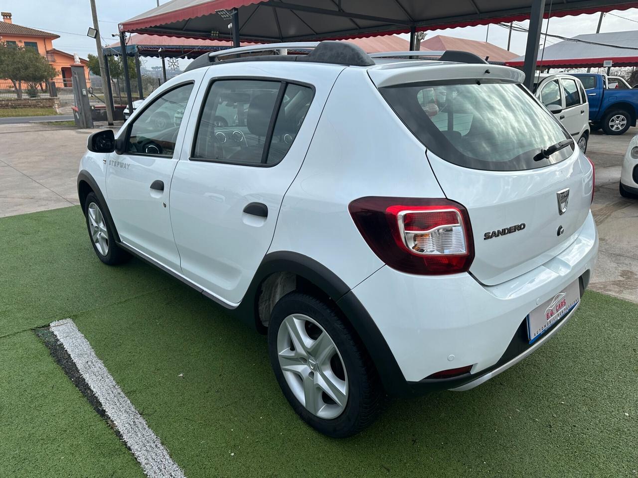 Dacia Sandero STEPWAY*0.9*PRESTIGE*GPL*NAVI*BLUETOOTH*NEOPA*