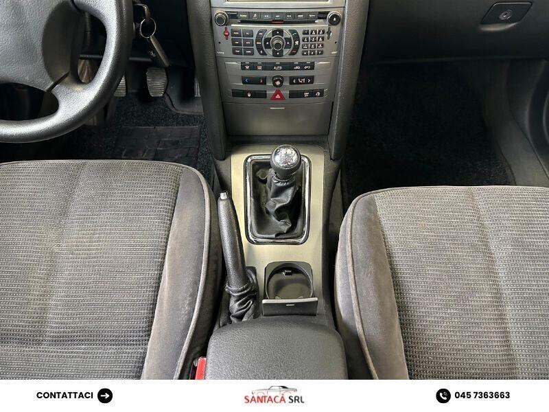 Peugeot 407 Coupé 2.7 V6 HDi Tecno