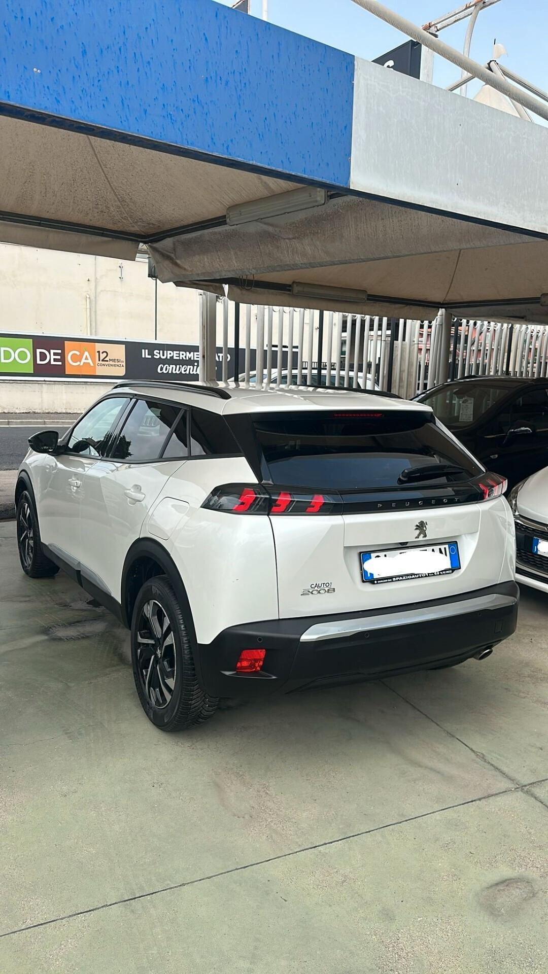PEUGEOT 2008 2022 1,5 DIESEL