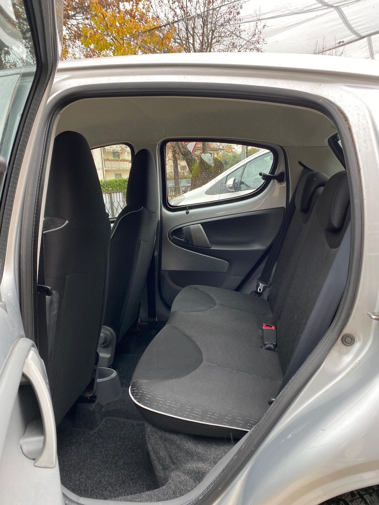 Peugeot 107 1.0 68CV 5p. Sweet Years