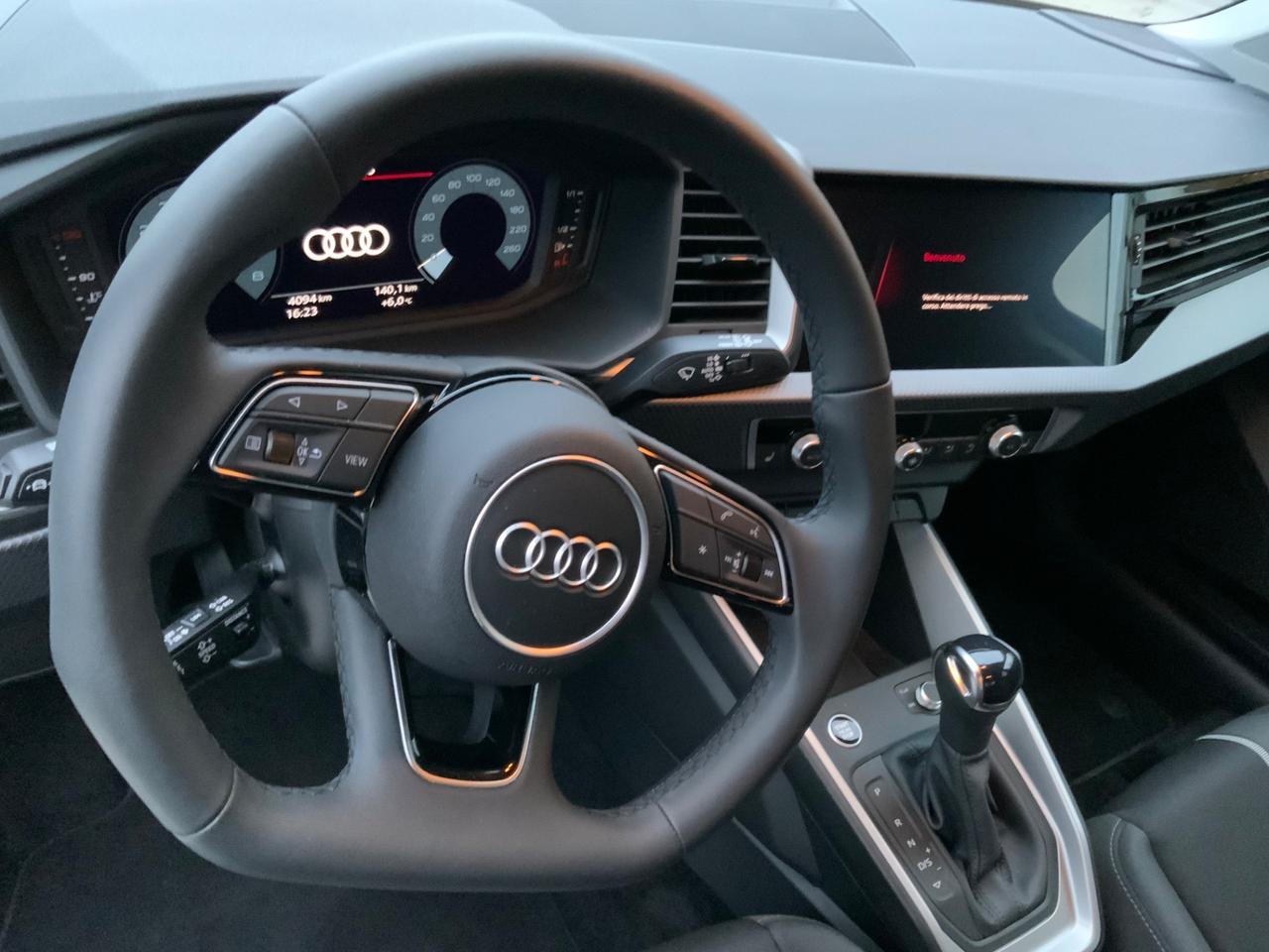 Audi A1 allstreet 30 TFSI S tronic Identity Contrast