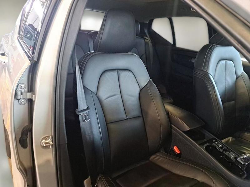 VOLVO XC40 T5 Recharge Plug-in auto Ultimate Dark