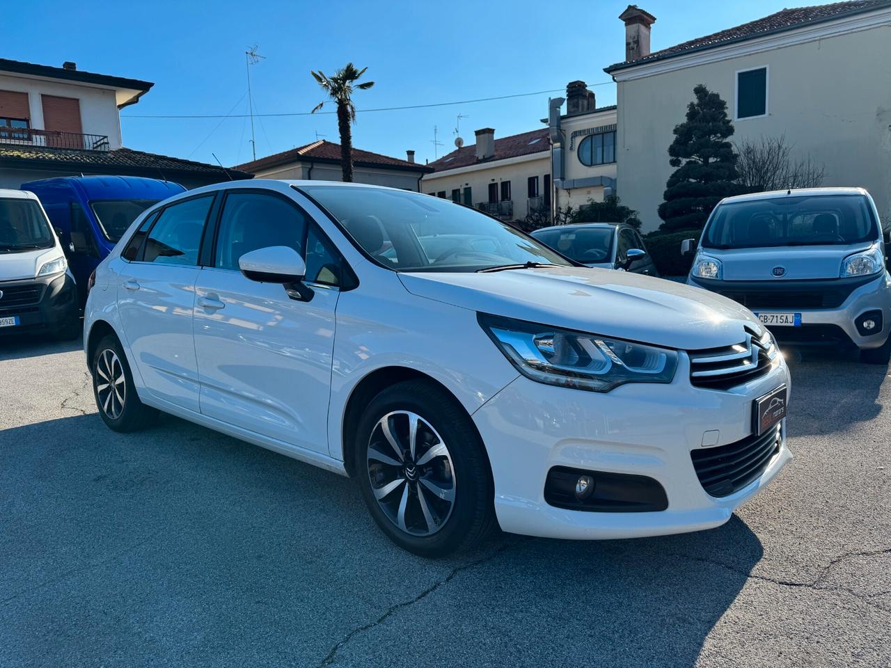 Citroen C4 BlueHDi 100 Feel Neopatentati