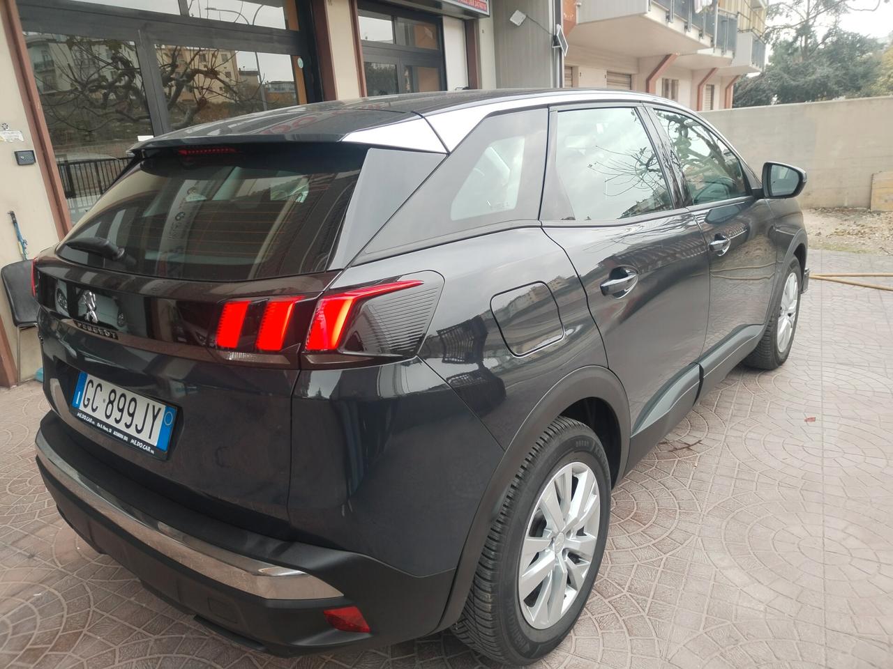 Peugeot 3008 BlueHDi 130 S&S EAT8 Crossway