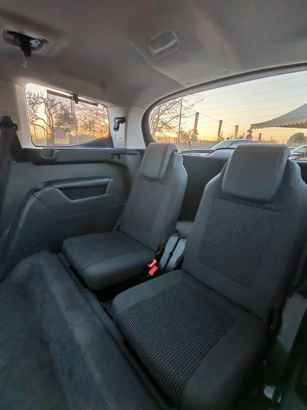 Peugeot 5008 1.6 HDi 115CV Allure