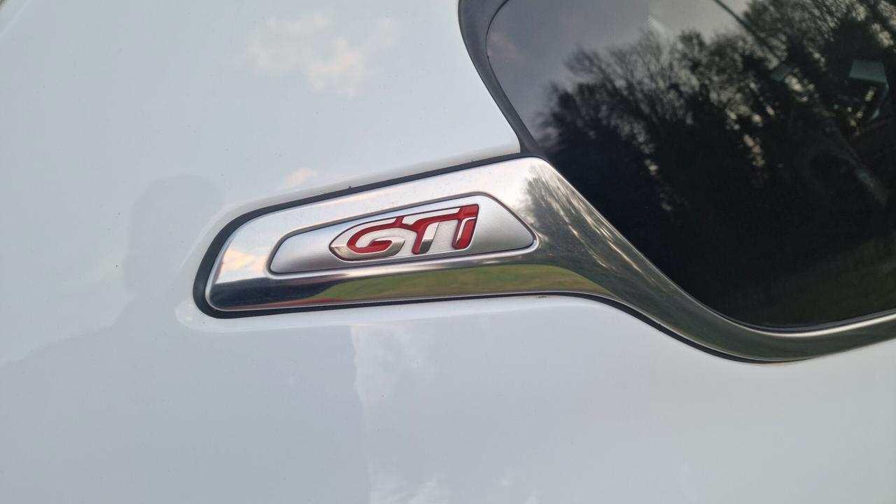 Peugeot 208 1.6 THP 200 CV 3 porte GTi "94.000 km"