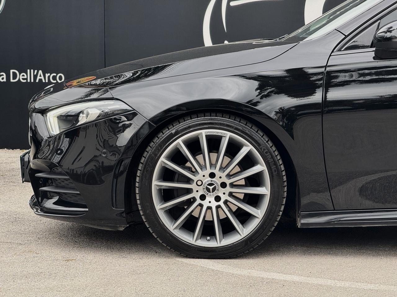 Mercedes-Benz A 180 d Premium AMG TETTO