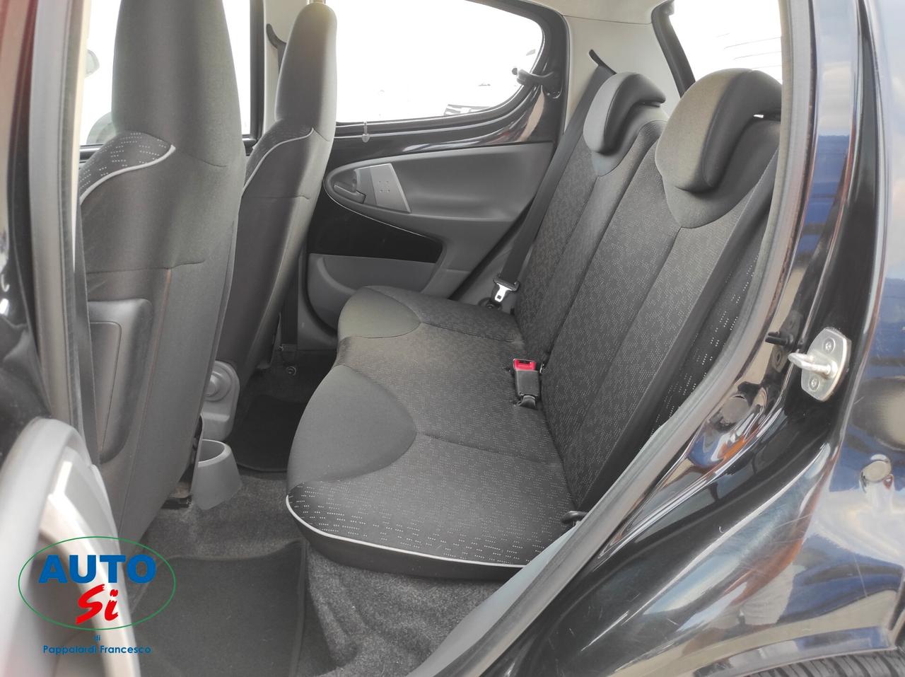 Peugeot 107 1.0 Benzina - 68cv NEOPATENTATI