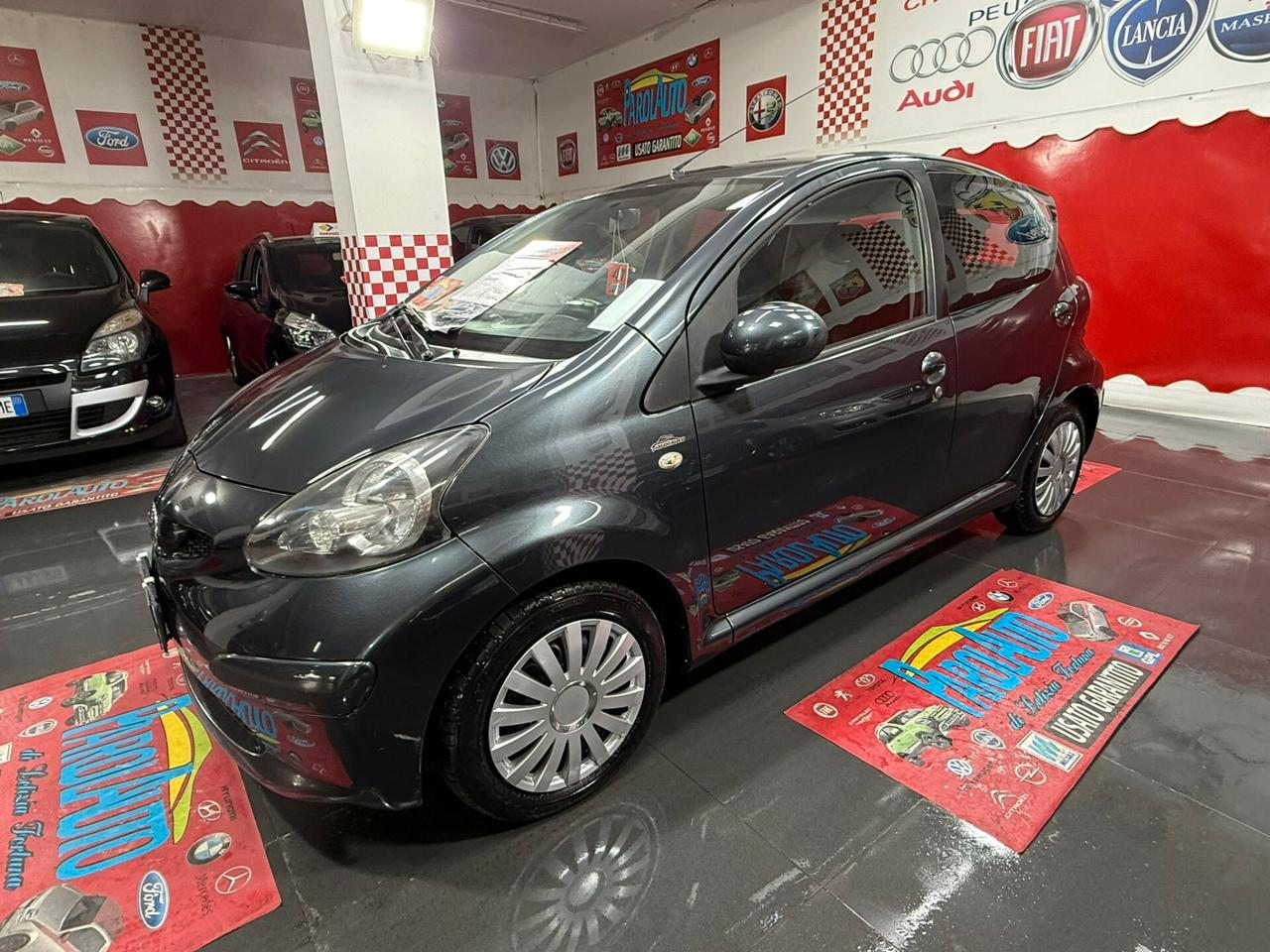 Toyota Aygo 1.0 68cv Connect - 2011