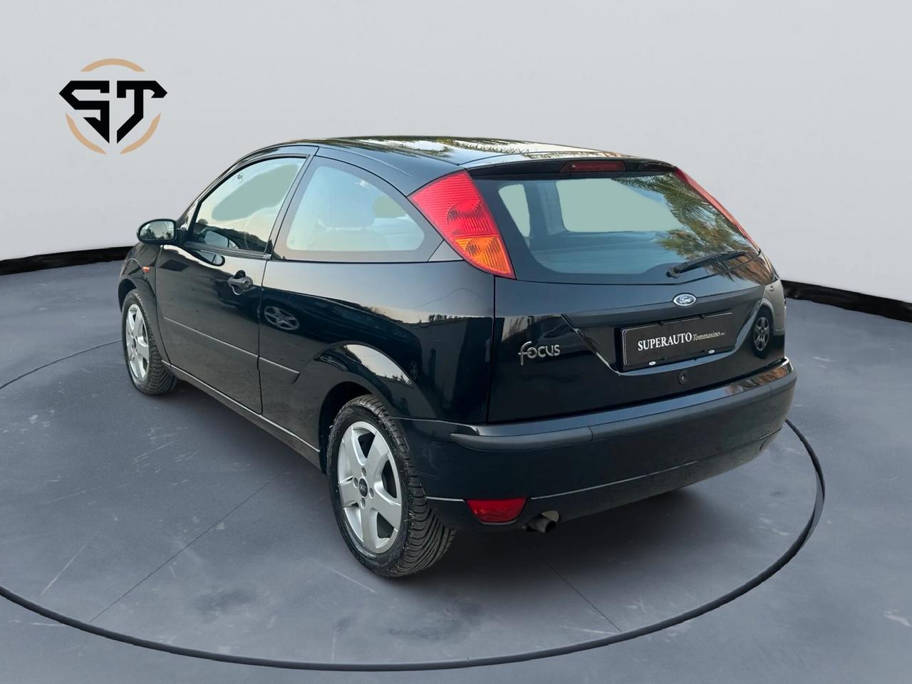 Ford Focus 1.6i 16V cat 3p. Zetec 118.000 KM