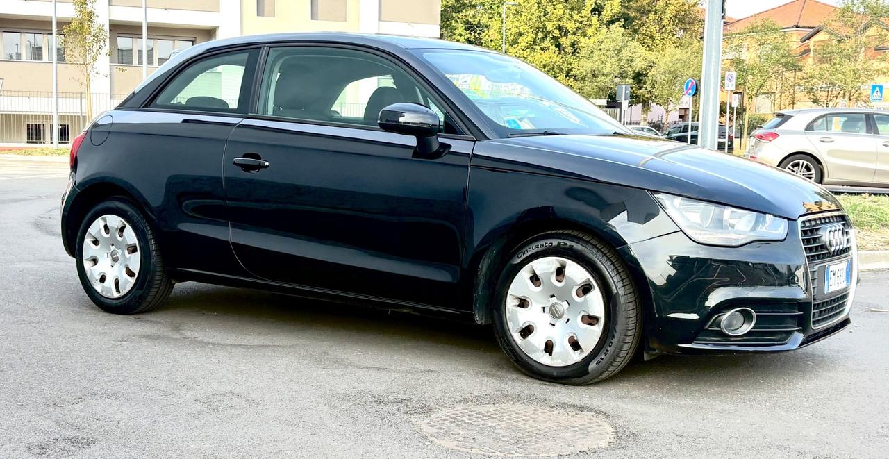 Audi A1 1.6 TDI 90cv si neo patentati non paga bollo