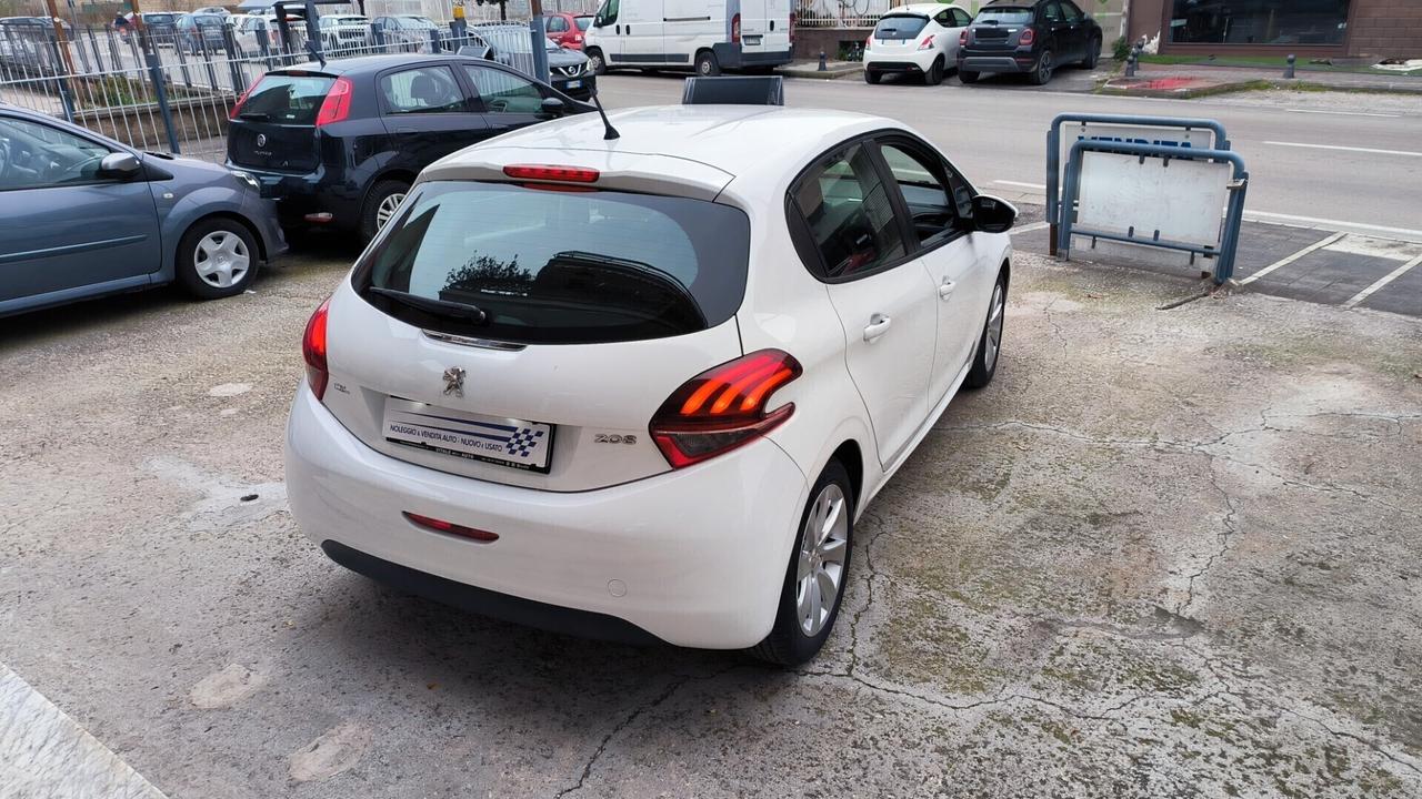 Peugeot 208 1.4 HDi 68 CV 5 Porte