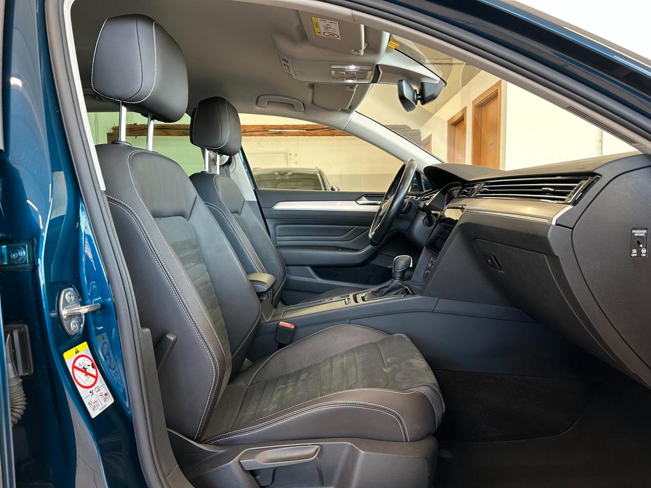 VOLKSWAGEN PASSAT 2.0 TDI DSG ELEGANCE *CARPLAY*LED*NAVI*