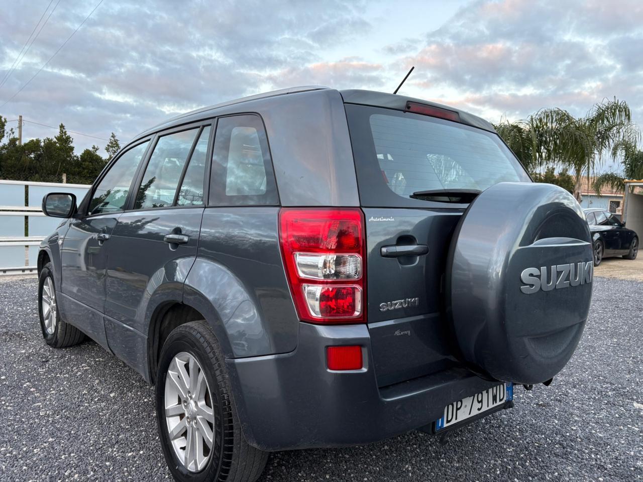 Suzuki Grand Vitara 1.9 DDiS 5 porte