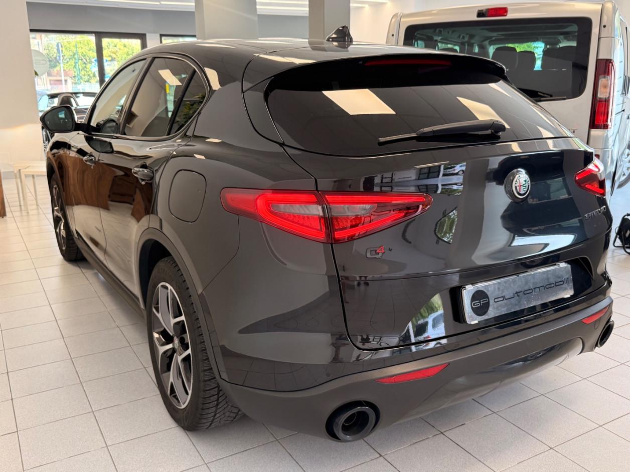 Alfa Romeo Stelvio Sprint Q4 190cv auto