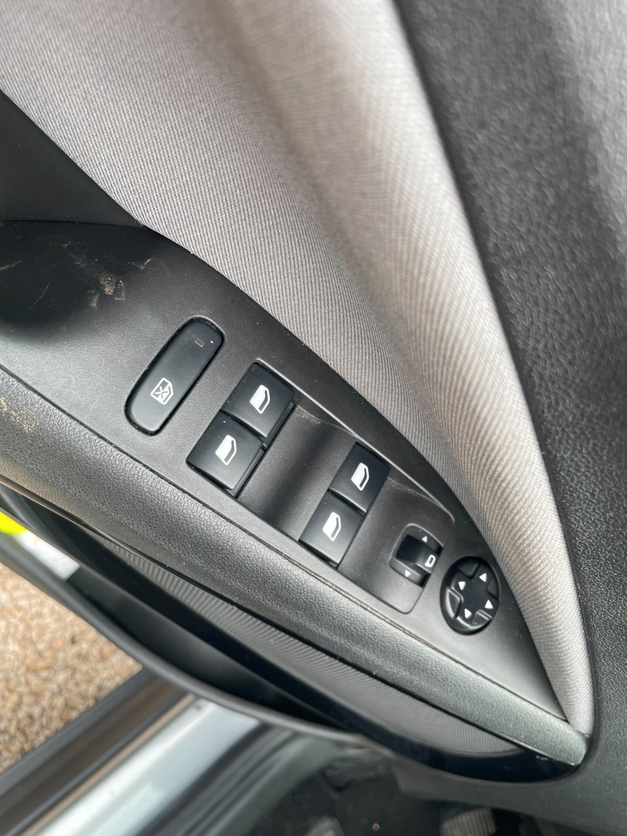 Opel Crossland X 1.5 ECOTEC D 102 CV Start&Stop 120 Anniversary finanziabile