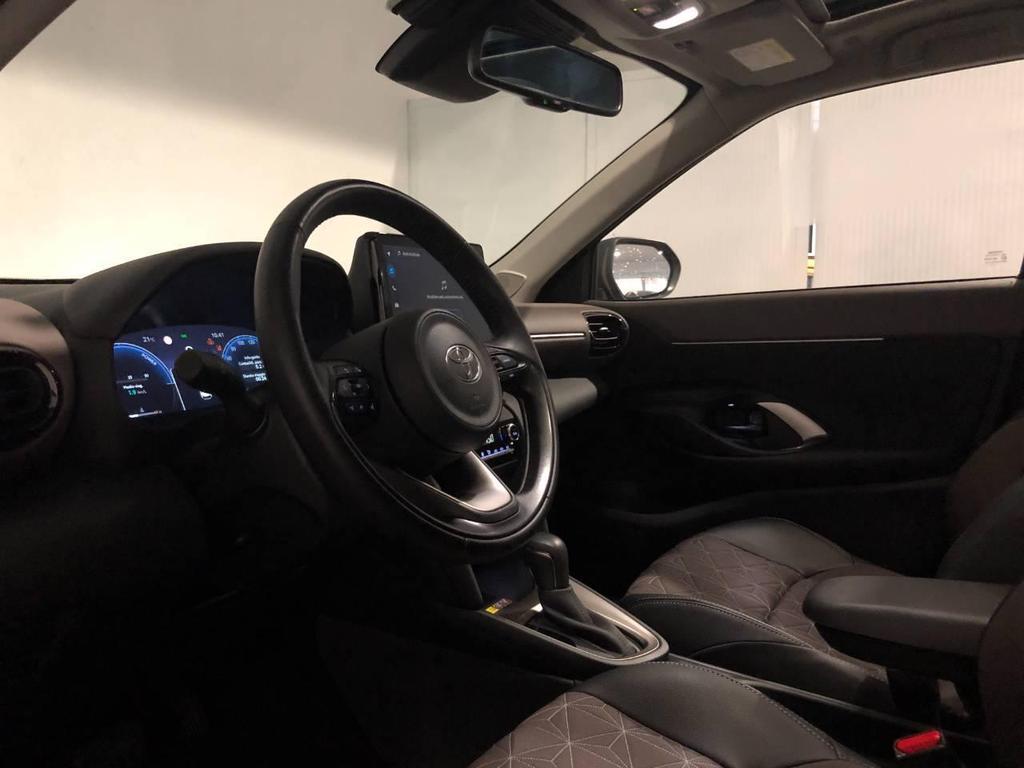 Toyota Yaris Cross 1.5 H Lounge FWD E-CVT