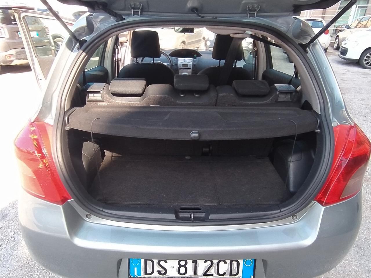 Toyota Yaris 1.3 5 porte Neopatentati