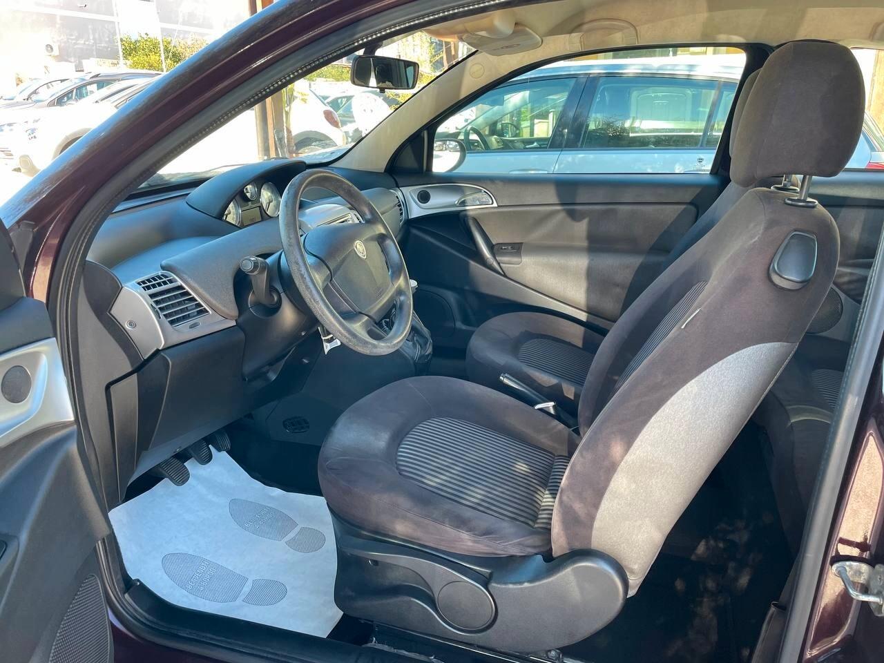 LANCIA YPSILON 1.2 B - 2009