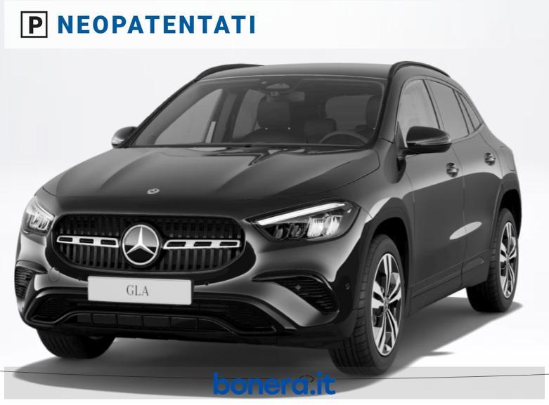 Mercedes GLA 180 180 Progressive Extra 7G-DCT
