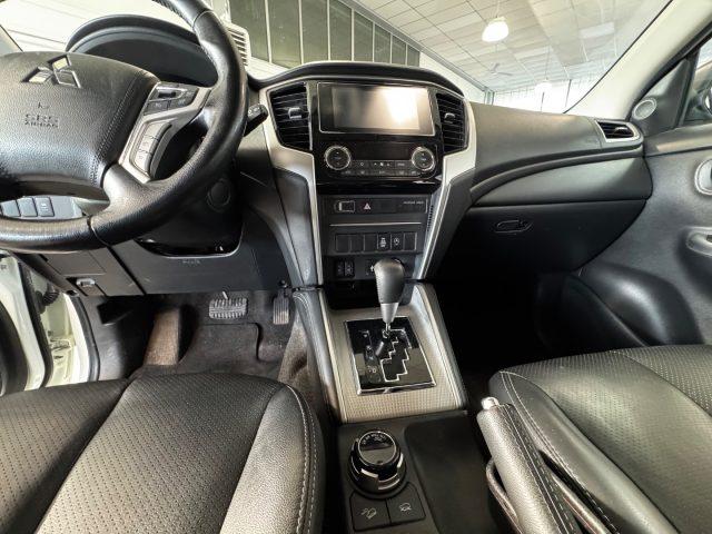 MITSUBISHI L200 2.3 D Doub.Cab 4x4 Sup.Select P2.Intouch Diamond a