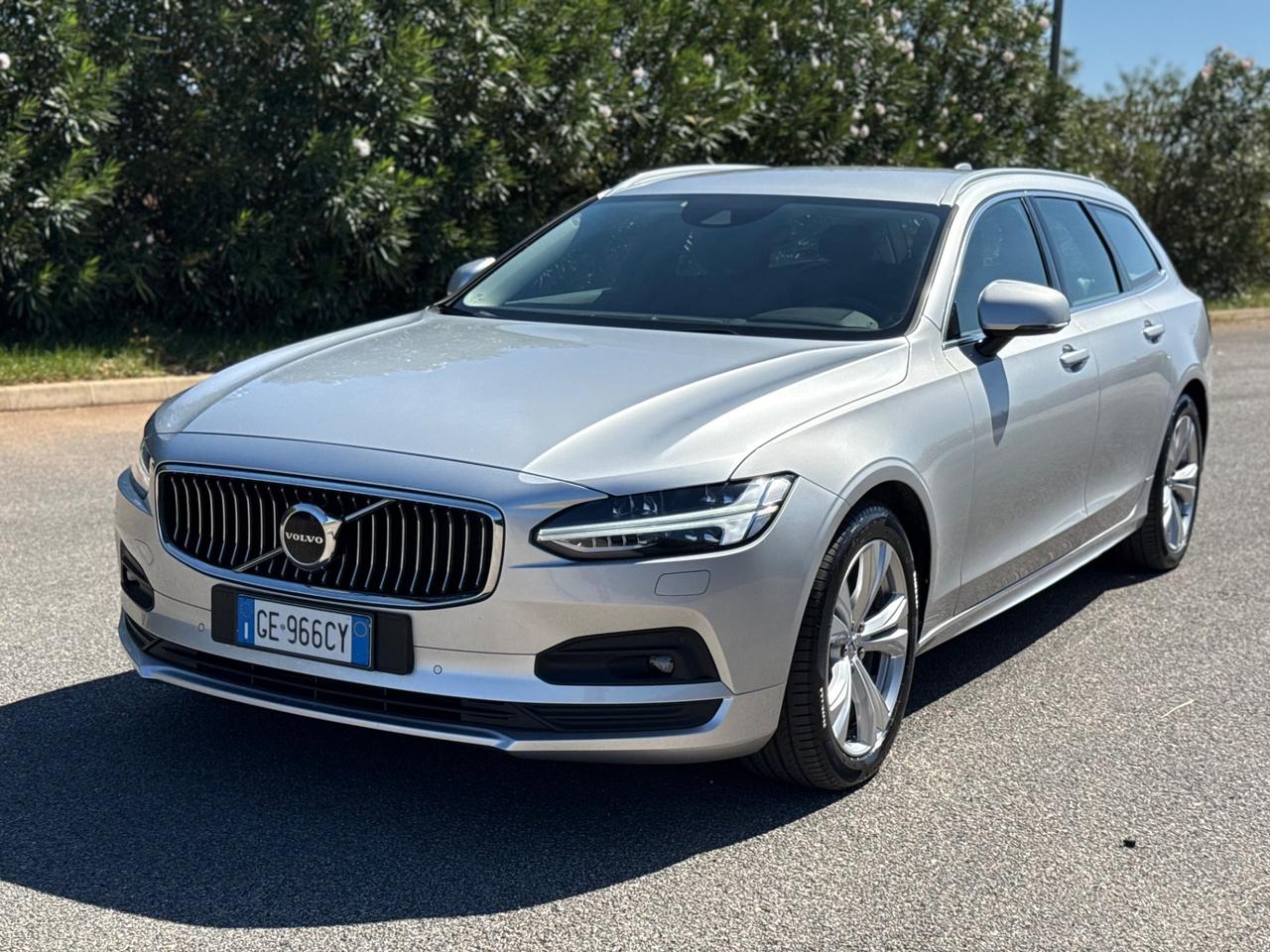 Volvo V90 B4 (d) Geartronic Momentum Business Pro