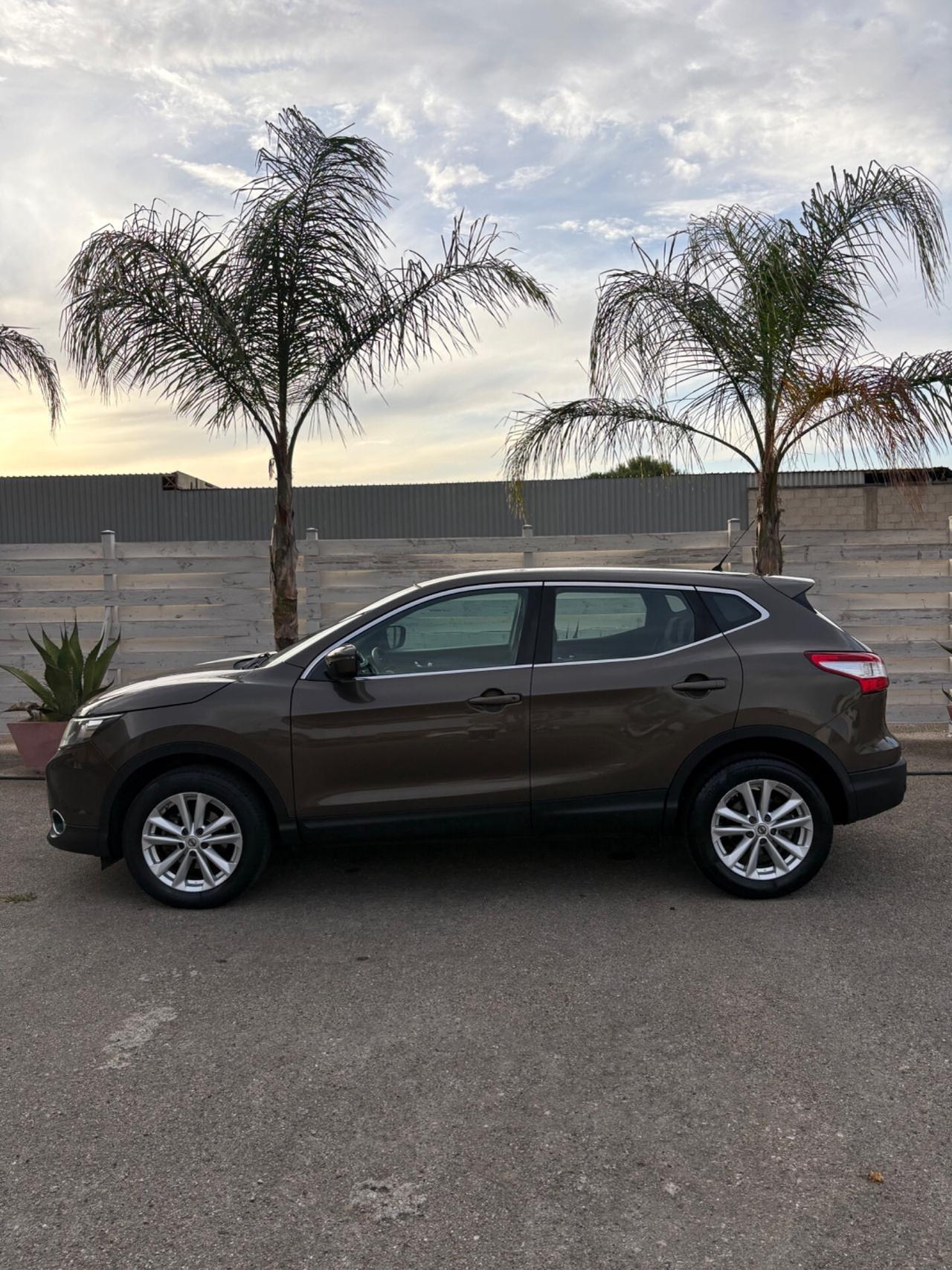 Nissan Qashqai 1.5 dCi zero lavori da eseguire in pronta consegna
