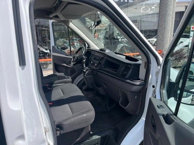 Ford Transit 350 2.0TDCi EcoBlue MHEV 170CV PL-SL RWD Cab.Trend