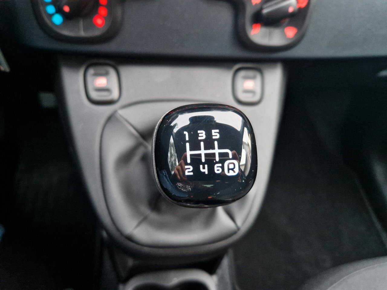 Fiat Panda hybrid 1.0 70CV "SOLO 700 km" Bluetooth, Sensori p