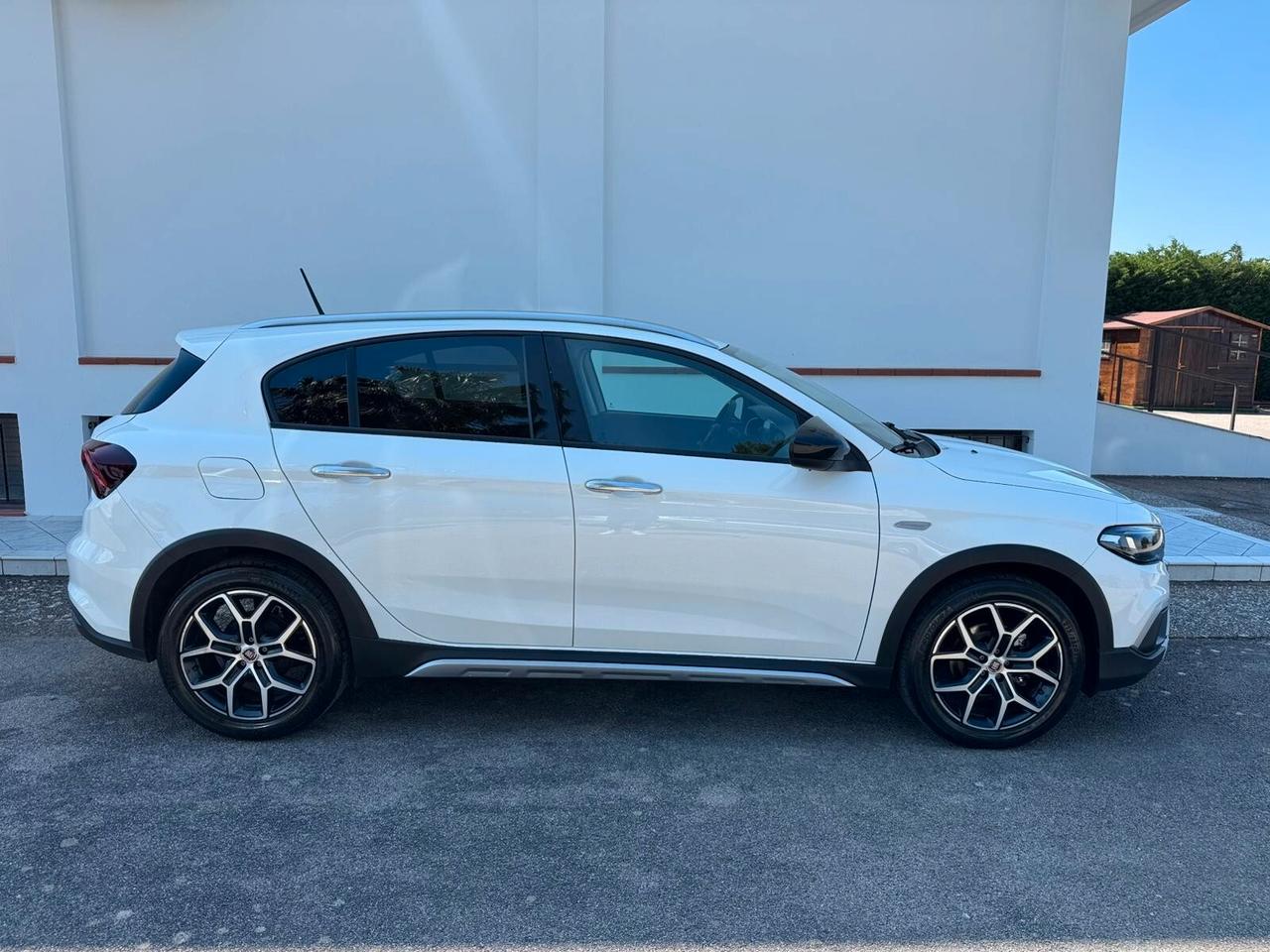 Fiat Tipo 5 porte Cross