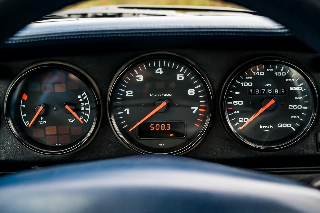 Porsche 993 Carrera 4S