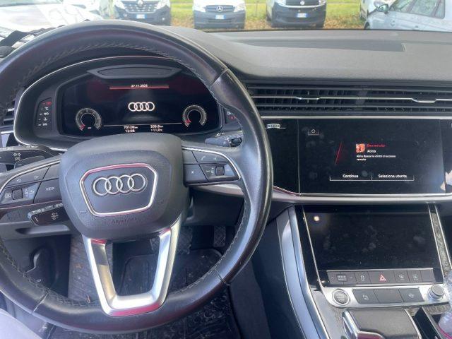 AUDI Q8 45 TDI quattro tiptronic Sport