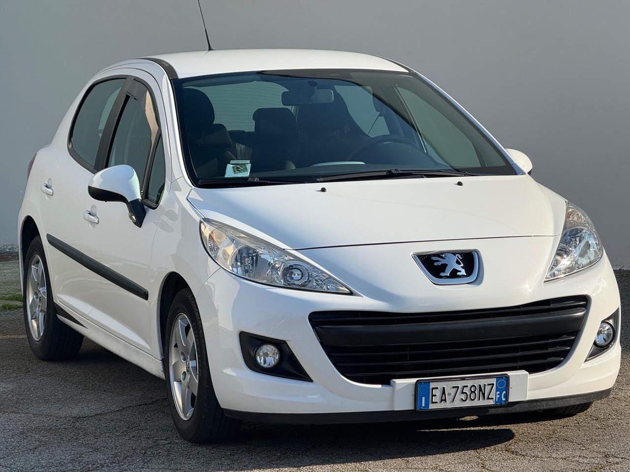 Peugeot 207 1.4 8V 75CV 5p. Energie Sport ECO GPL