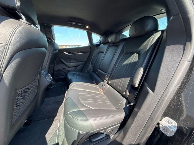 Maserati Levante 3.0 V6 250CV AUTO