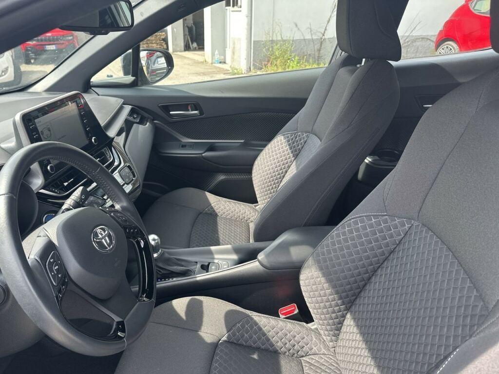 Toyota C-HR 1.8 Hybrid Active E-CVT