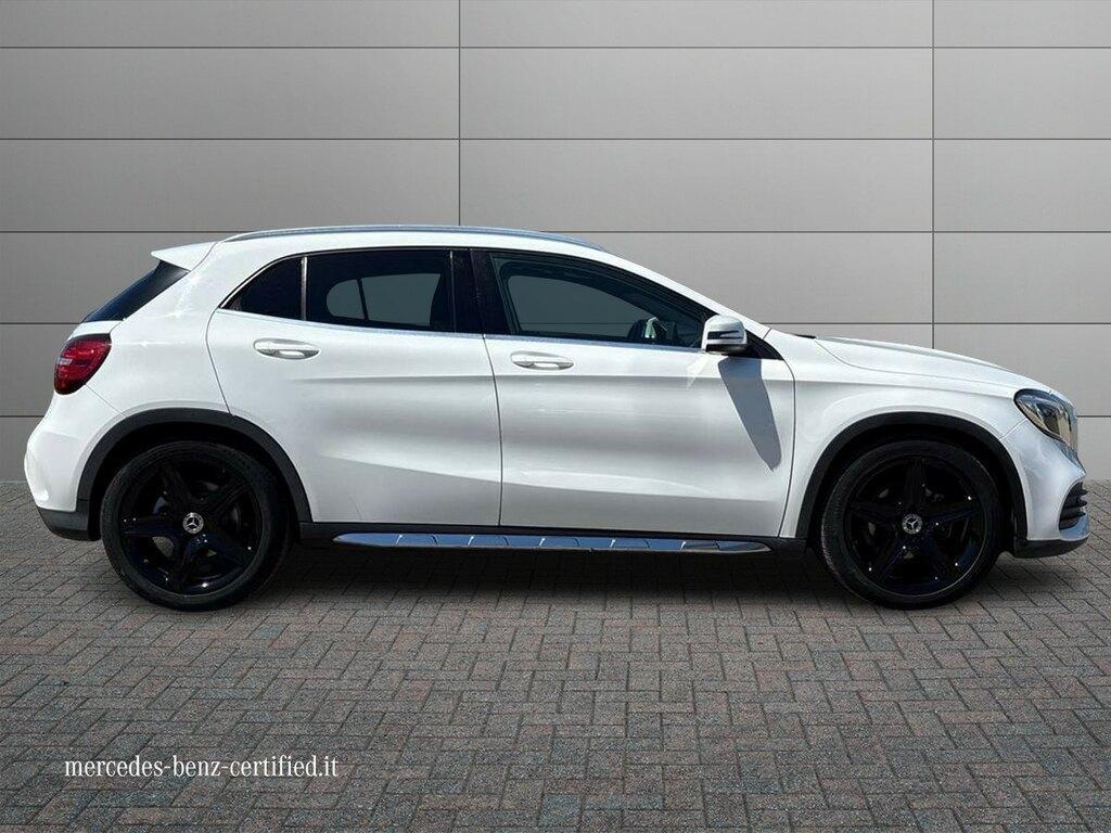 Mercedes GLA 200 200 Premium 7G-DCT