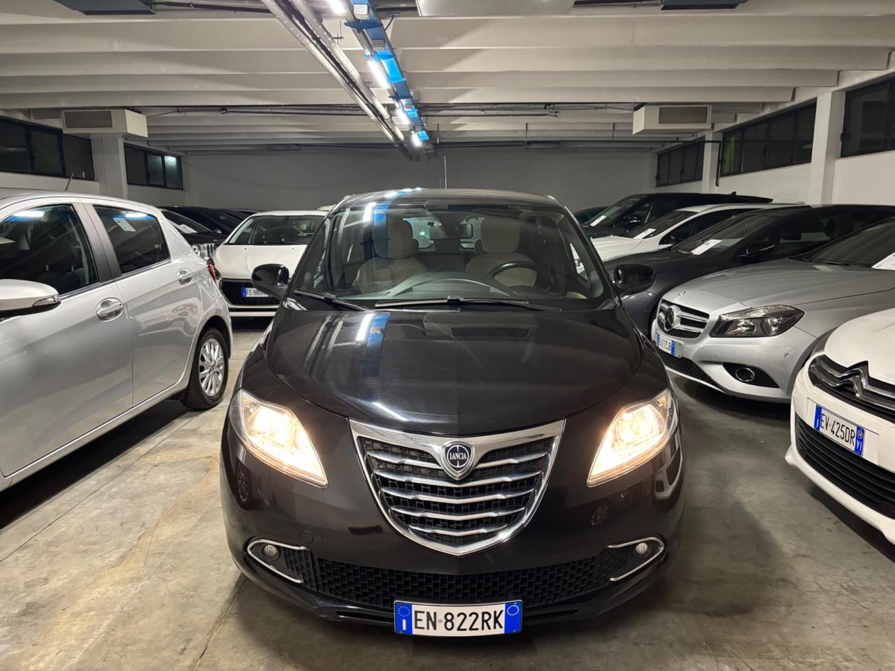 Lancia Ypsilon 1.2 BENZINA OK NEOPATENTATI