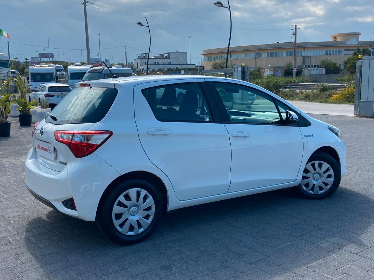 Toyota Yaris 1.5h Cool
