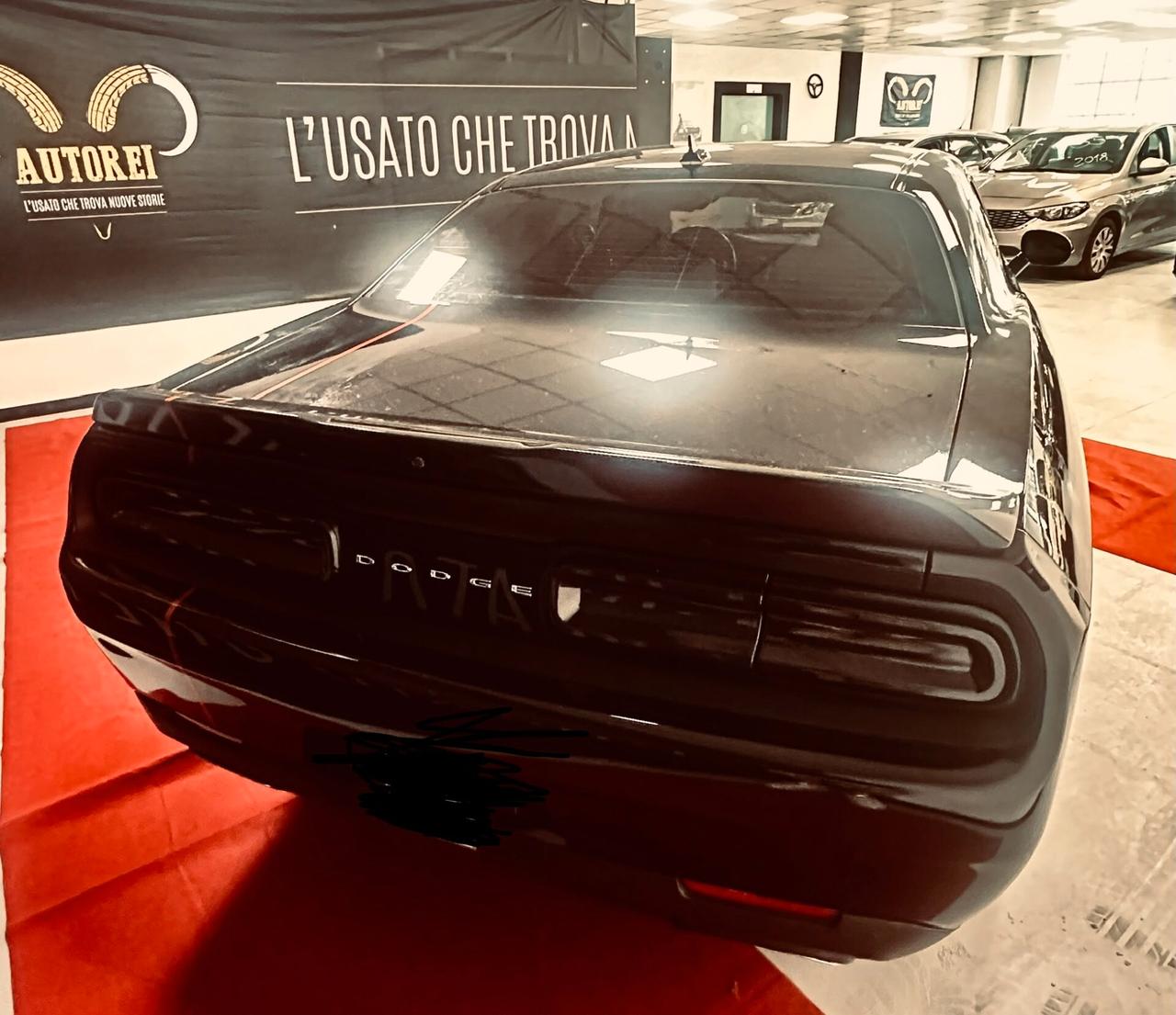 Dodge Challenger r/t