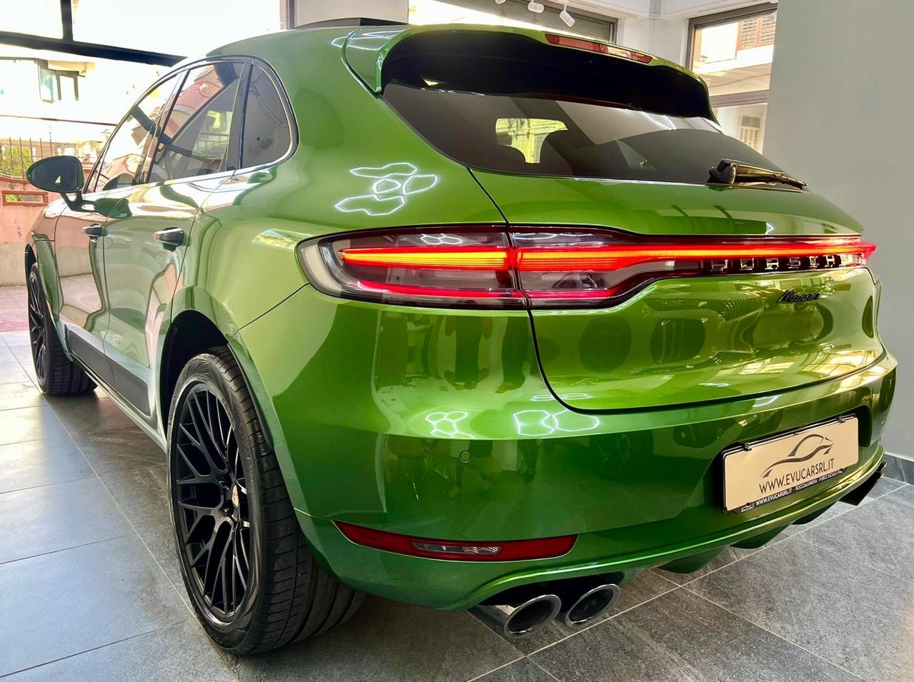 Porsche Macan 2.0 BENZINA 245CV PYTHON GREEN (GTS COLOR)
