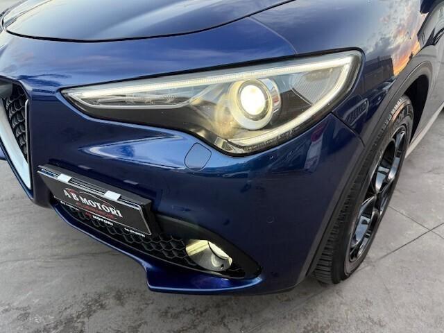 Alfa Romeo Stelvio 2.2 Turbodiesel 160 CV AT8 RWD