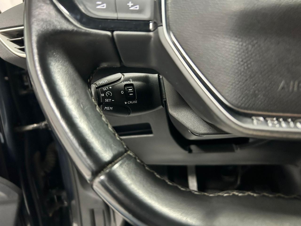 Peugeot 3008 1.5 BlueHDi 42.000km 2018