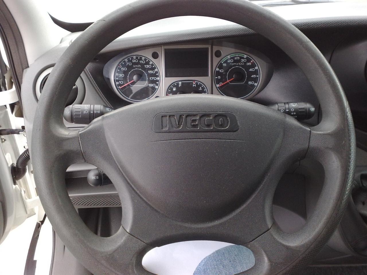 Iveco Daily 35c17 3000cc CENTINATO - 2011