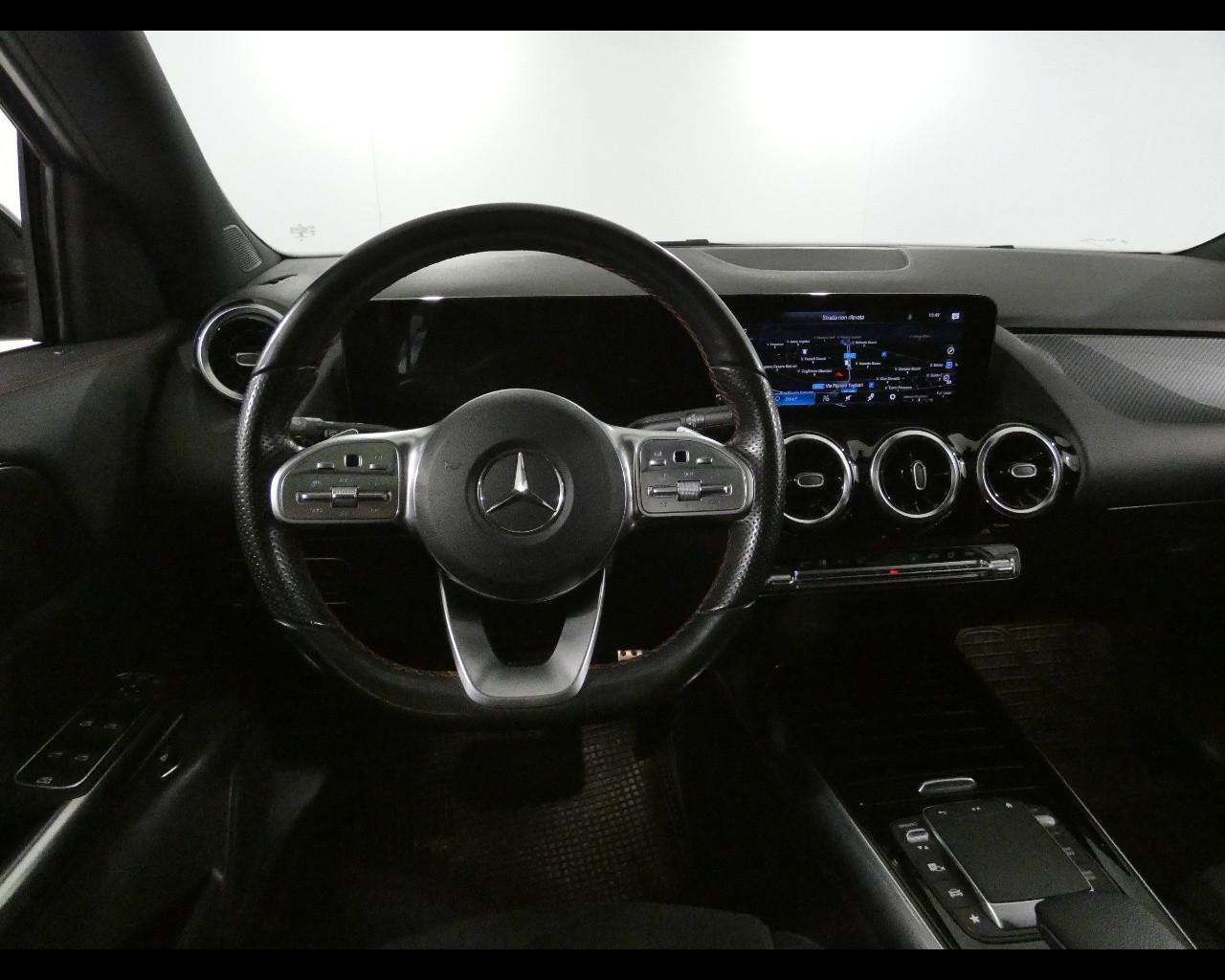 Mercedes-Benz GLA (H247) - GLA 200 d Automatic Premium