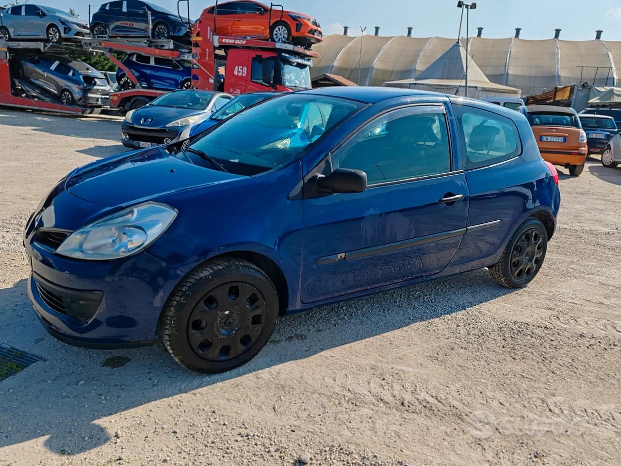 Renault Clio 1.2 16V 3 porte Dynamique