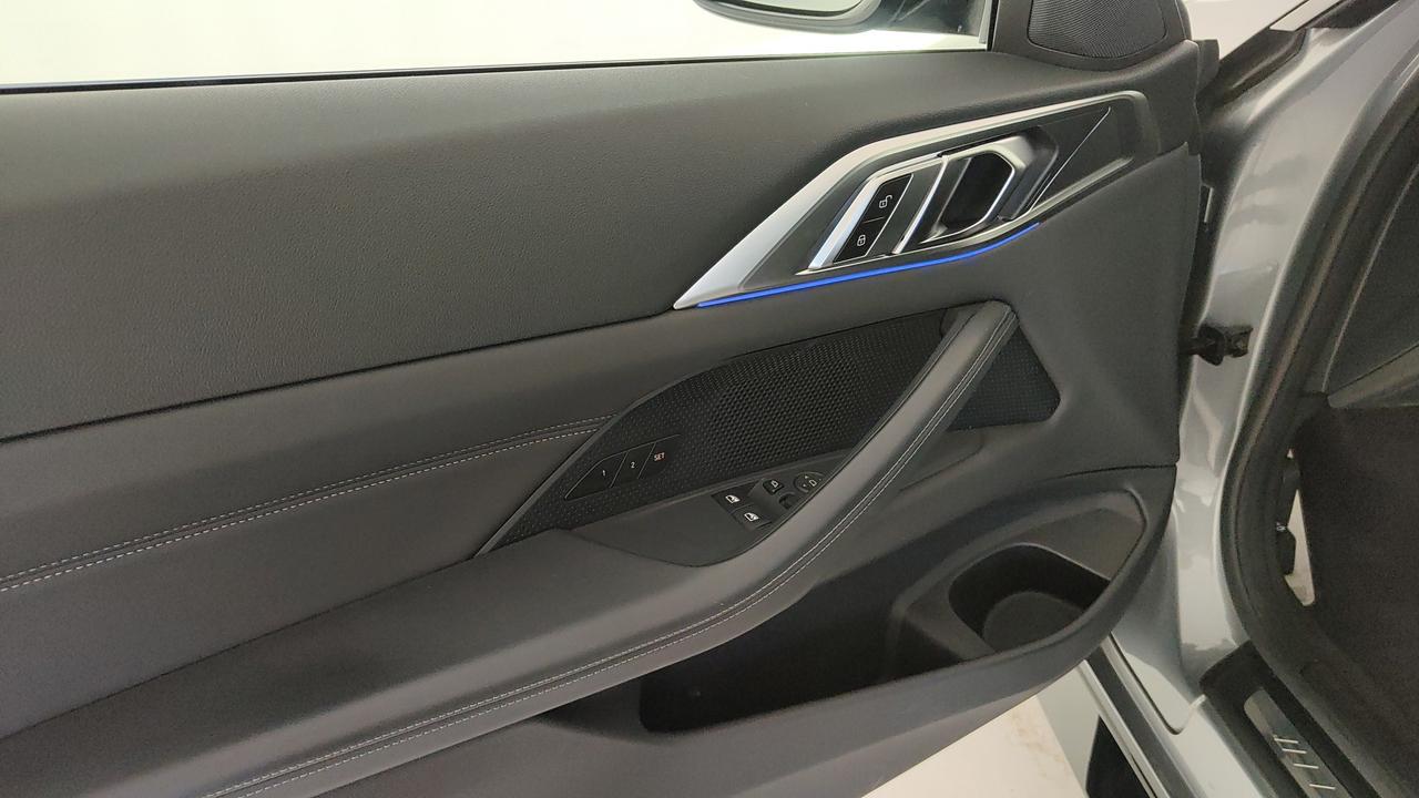 BMW M4 Coupe 3.0 Competition M xdrive auto